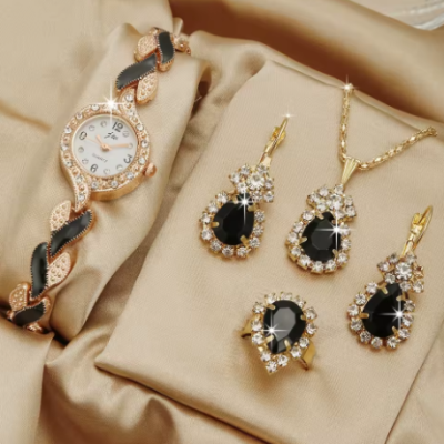 اكسسوارات وساعة